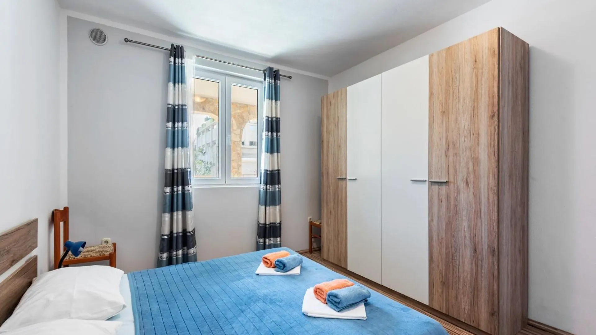 Homely Apartment In Vir With Balcony