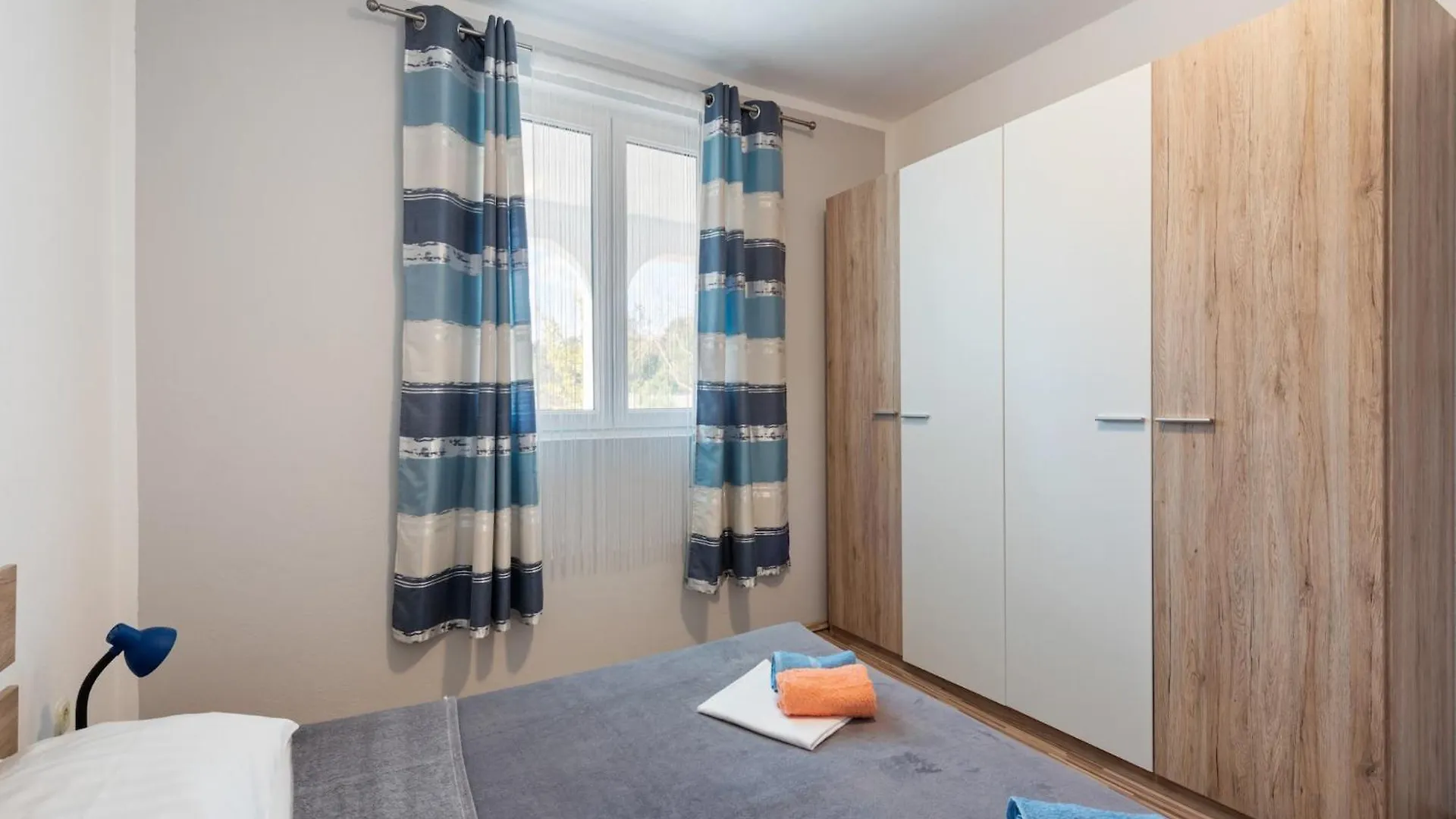 Homely Apartment In Vir With Balcony
