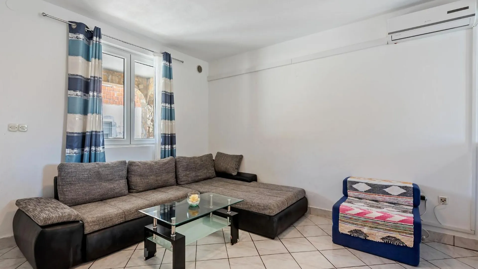Homely Apartment In Vir With Balcony