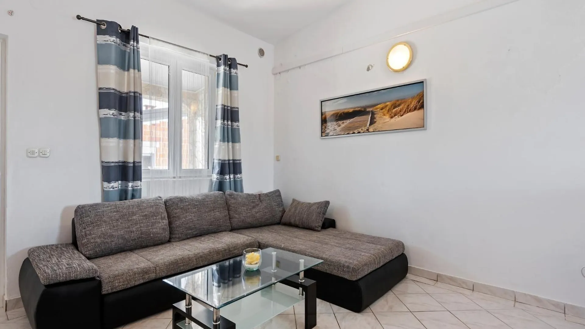 Homely Apartment In Vir With Balcony