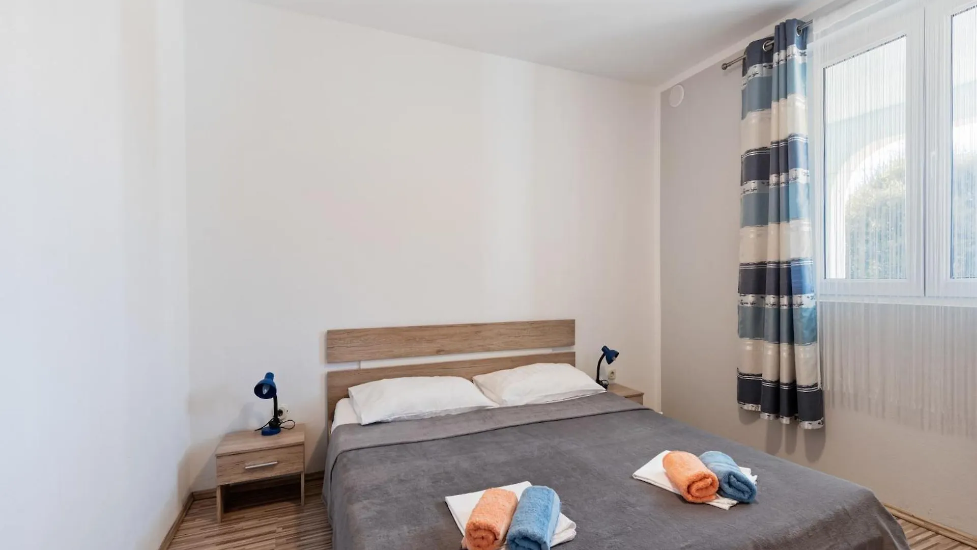 Homely Apartment In Vir With Balcony 0*,