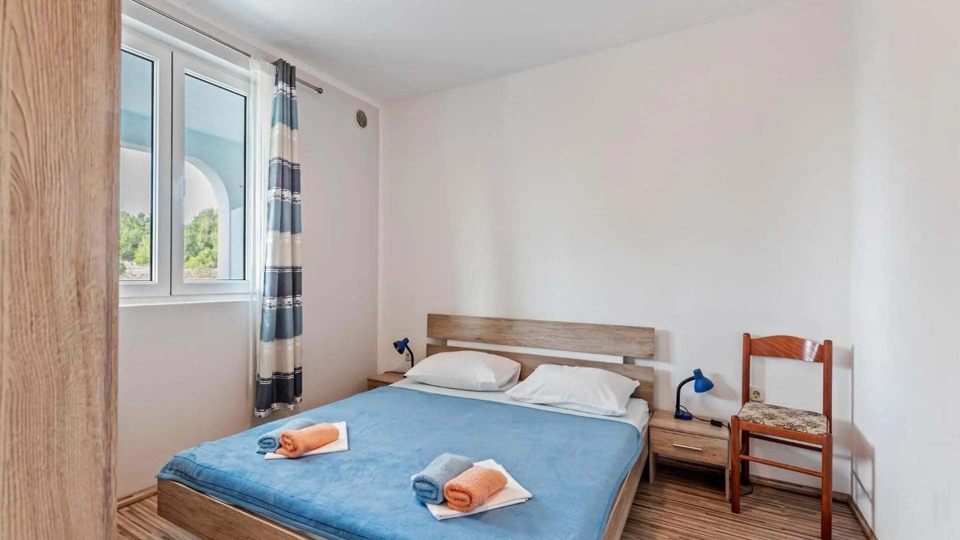 Homely Apartment In Vir With Balcony