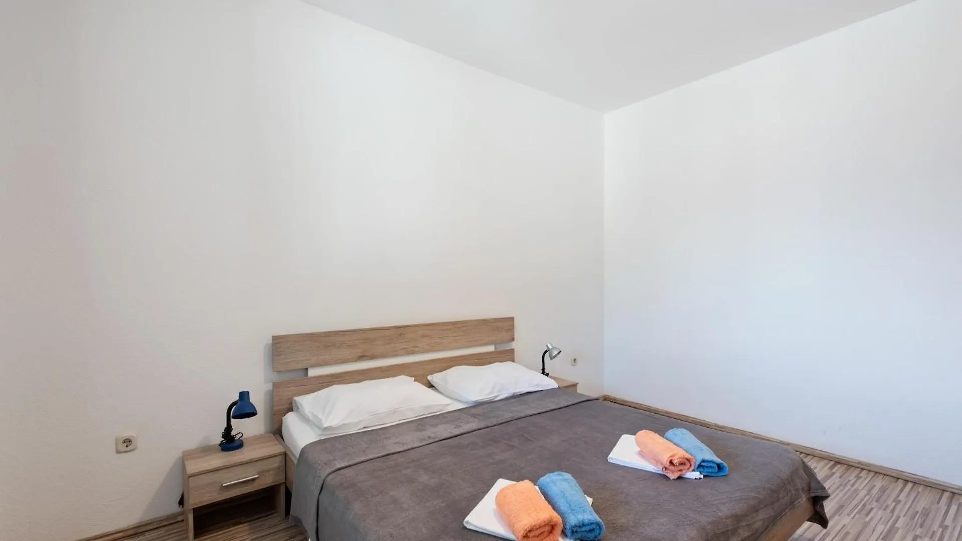 Homely Apartment In Vir With Balcony
