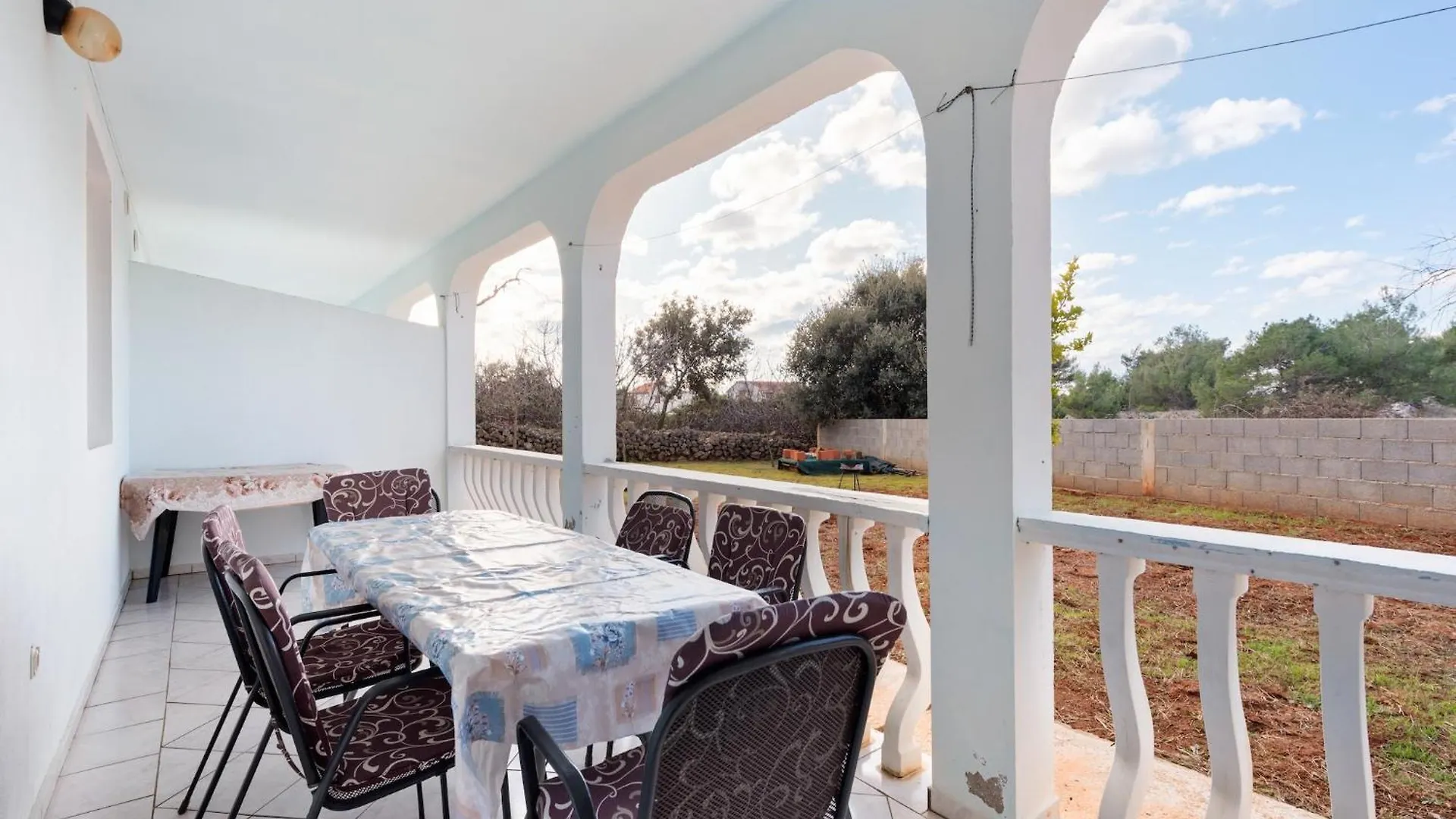 Homely Apartment In Vir With Balcony Croatia